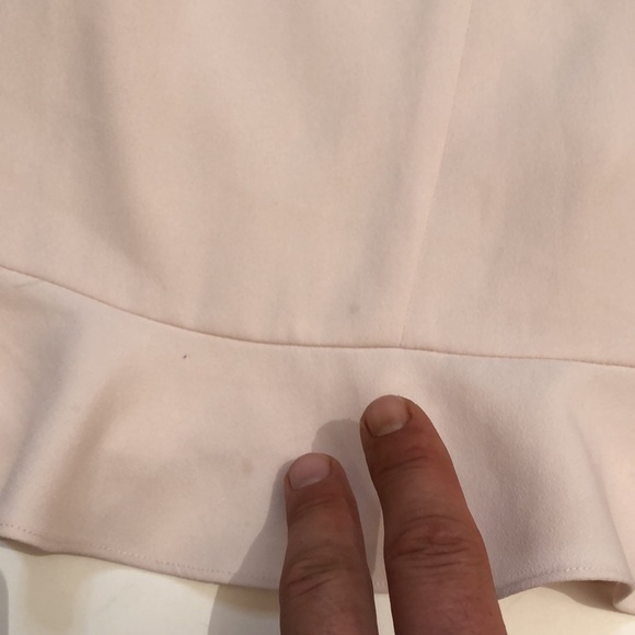 Club Monaco Ruffle Mini Skirt in Pink Cream, size 6 - Picture 9 of 12